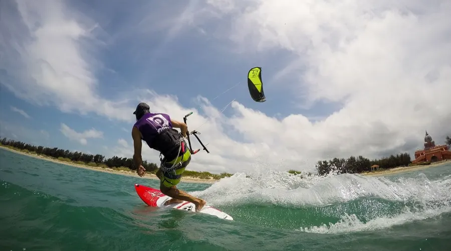 Kite Surfing In Pondicherry